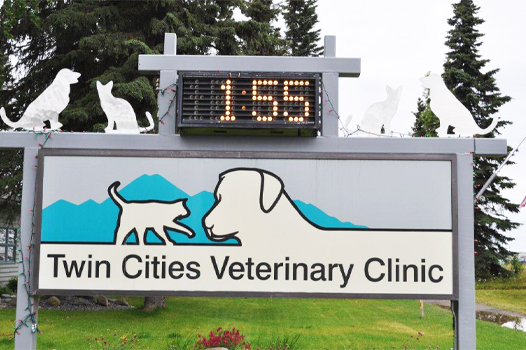 The Twin Cities Veterinary Clinic Sign